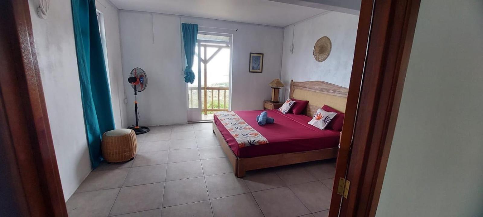 Bed and Breakfast Chez Laineda Le Bijou Mourouk Rodrigues Port South East Экстерьер фото
